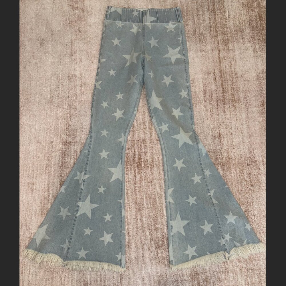 Show Me Your Mumu Star Print Flare Jeans XS | Frayed Hem | NWT